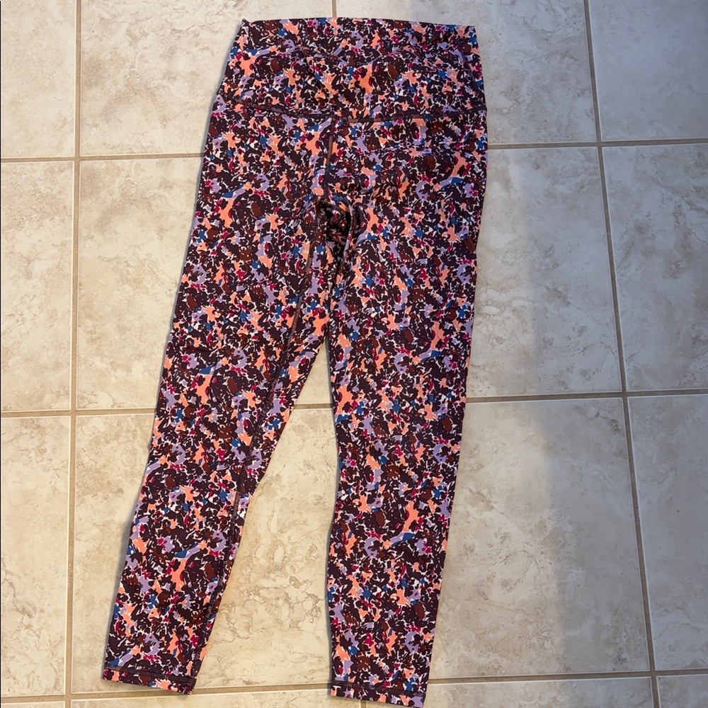 Fabletics Women's Multicolor Patterned Leggings
